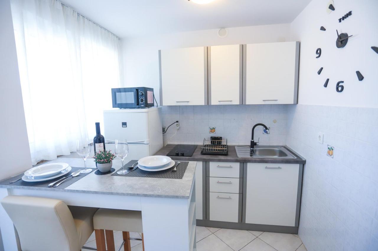 Apartment Ivica Poreč Extérieur photo