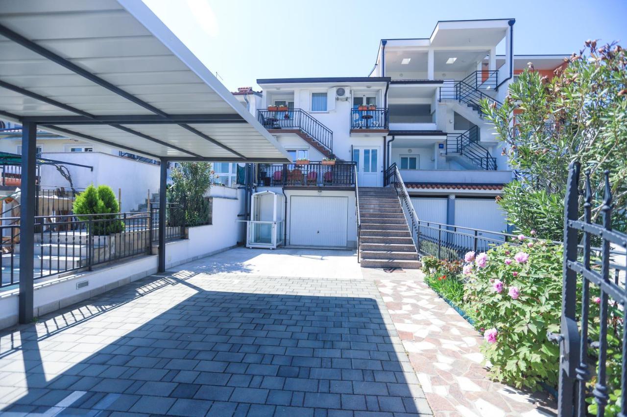 Apartment Ivica Poreč Extérieur photo
