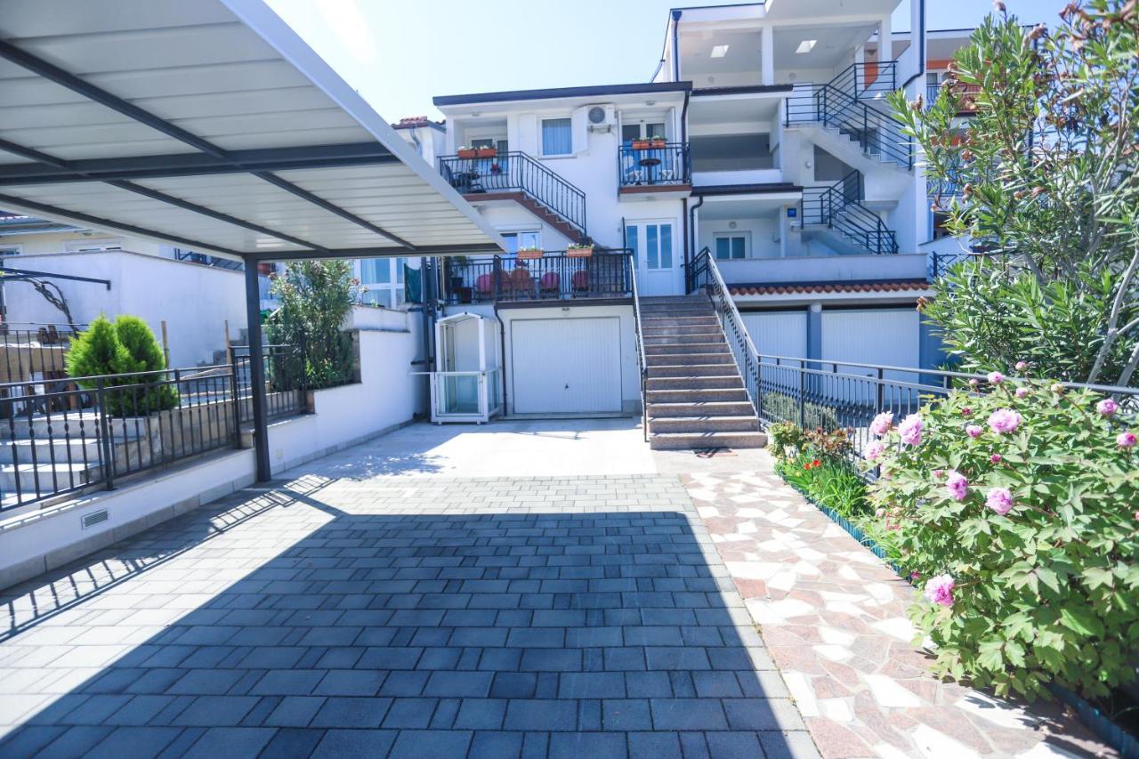 Apartment Ivica Poreč Extérieur photo